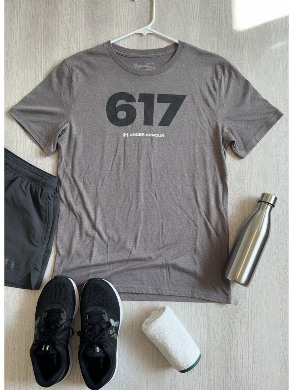 Under Armour Men's Loose Fit 617 HeatGear T-Shirt Medium Gray
